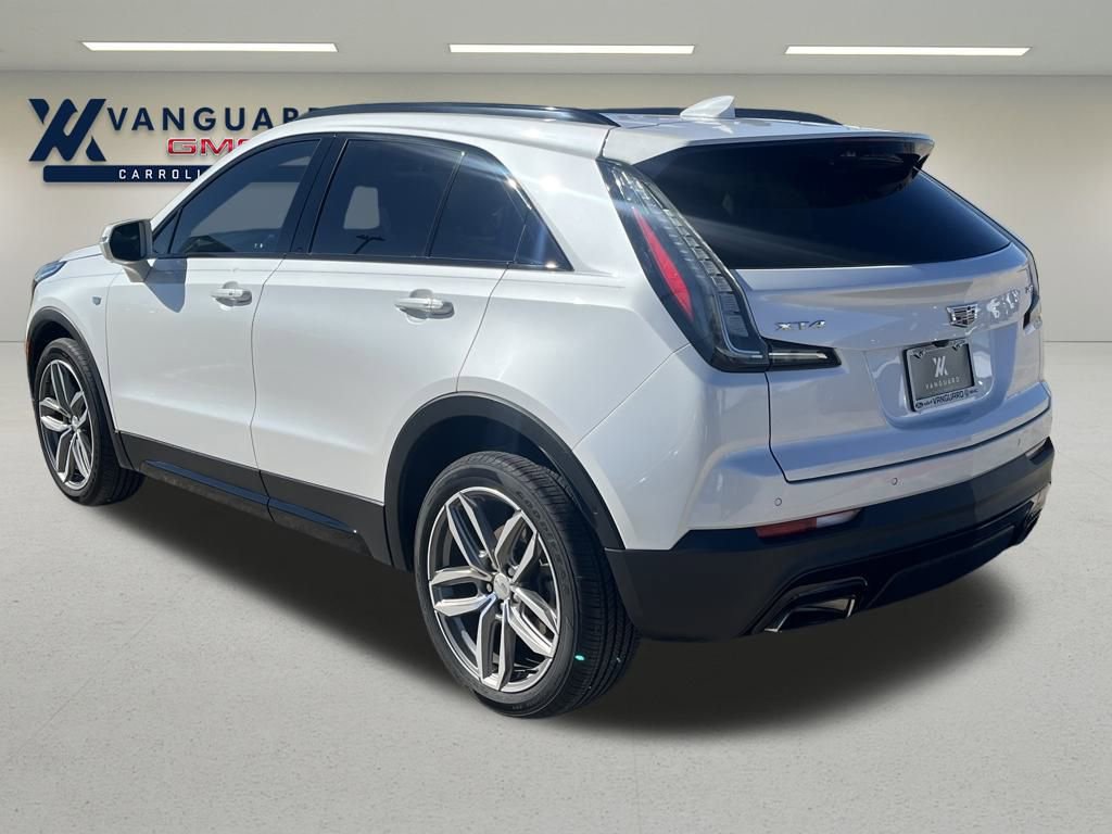 2019 Cadillac XT4 Sport photo 3