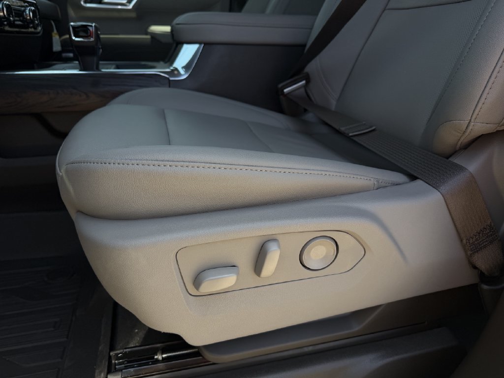 2026 GMC Sierra 1500 SLT - Photo 22