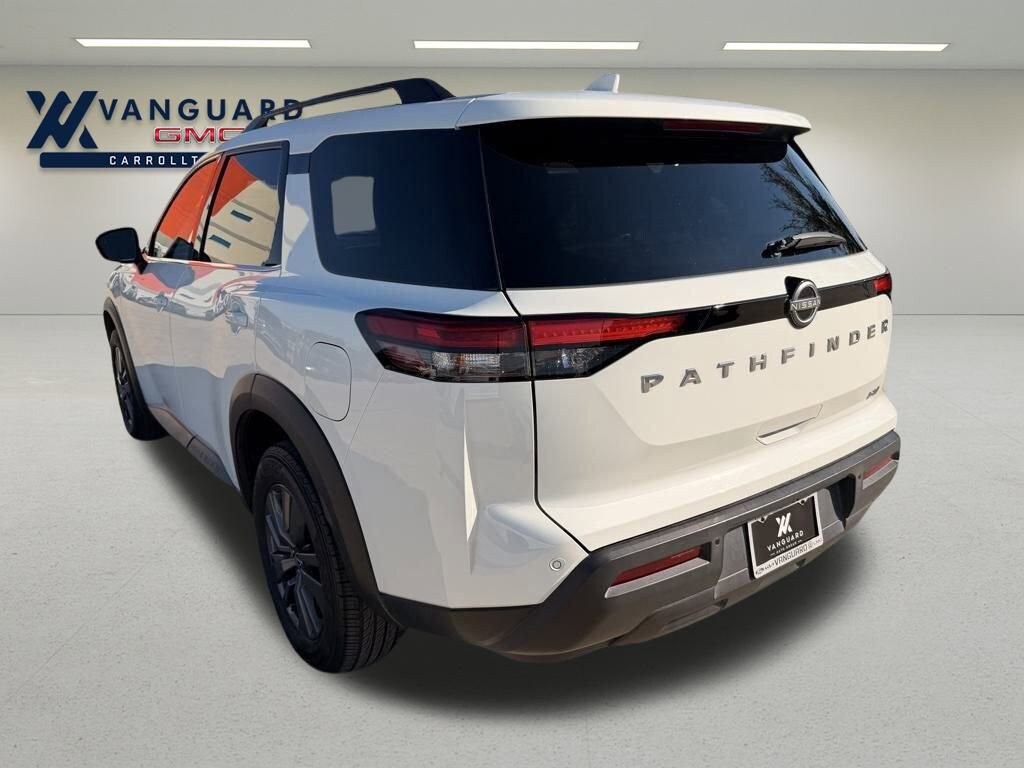 Used 2024 Nissan Pathfinder SV FWD SUV