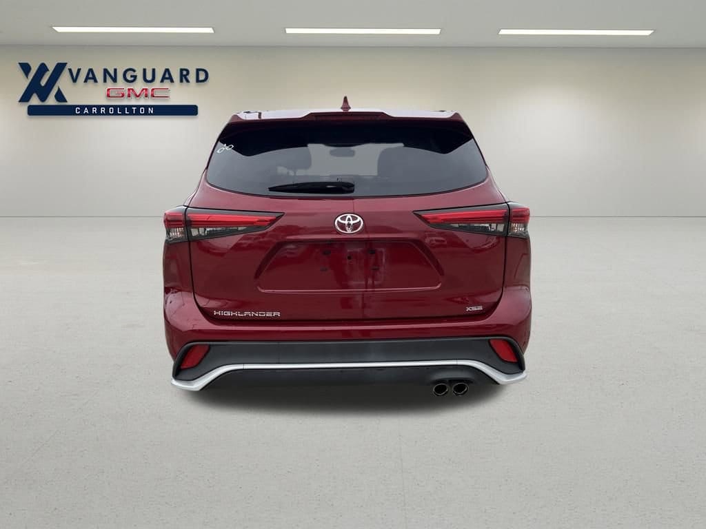 Used 2021 Toyota Highlander XSE SUV