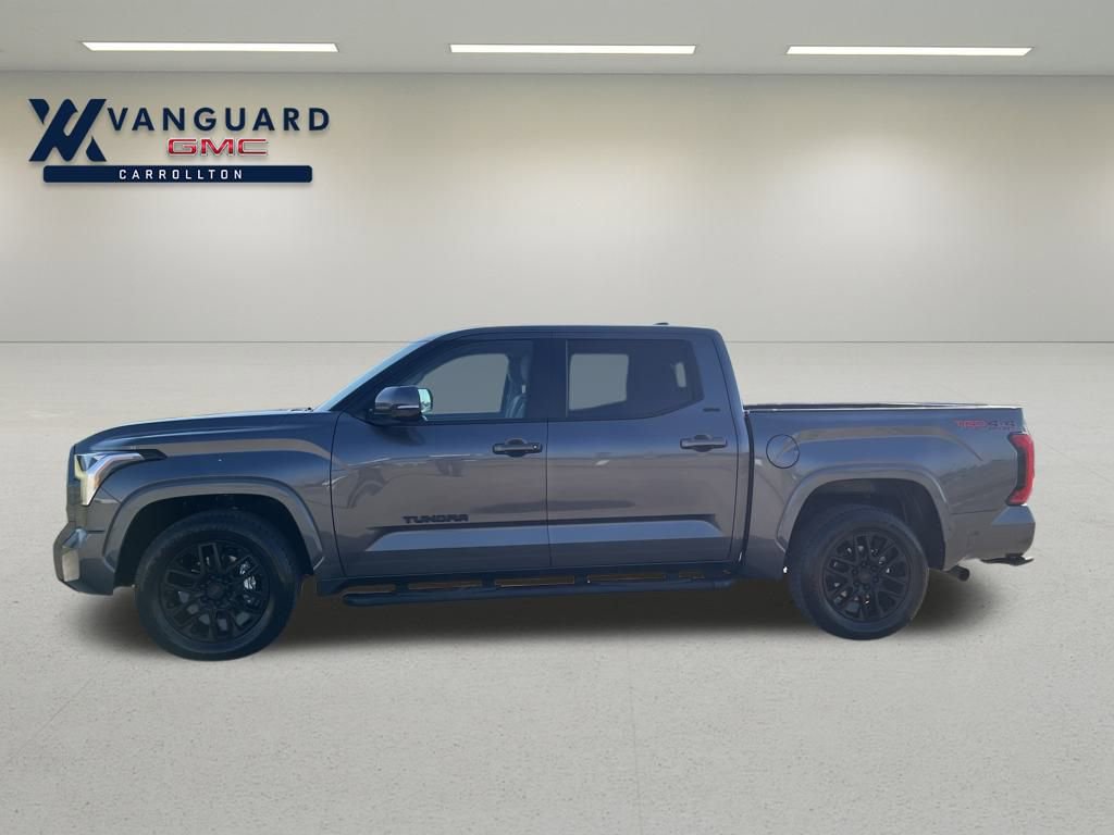 2022 Toyota Tundra SR5 photo 2