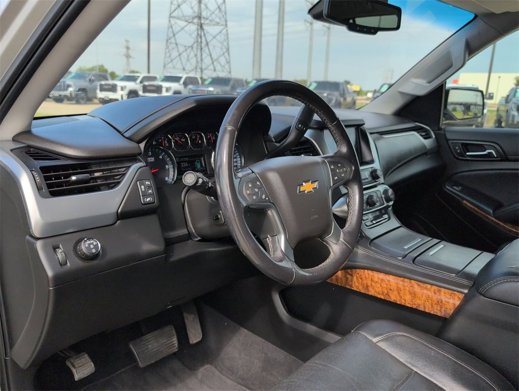 2020 Chevrolet Tahoe Premier photo 2