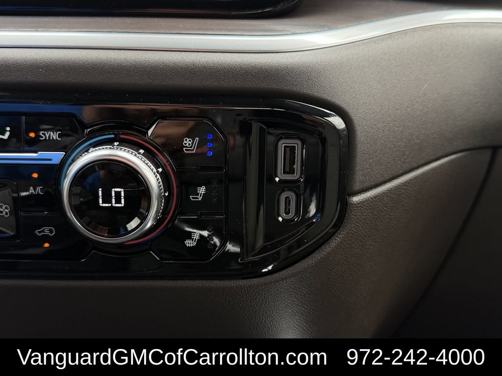 2026 GMC Sierra 1500 SLT - Photo 18