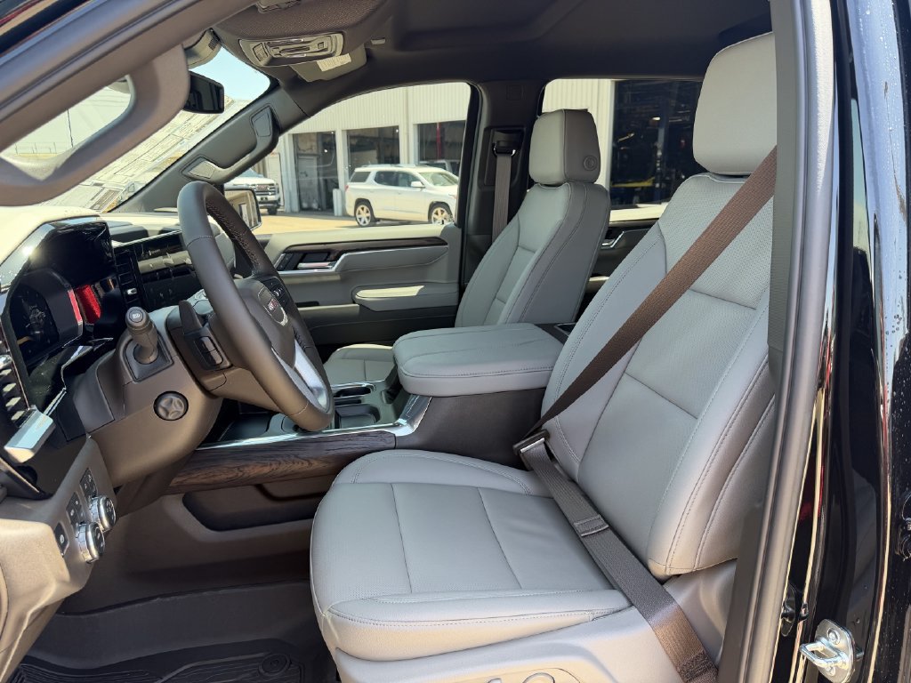 2026 GMC Sierra 1500 SLT - Photo 21