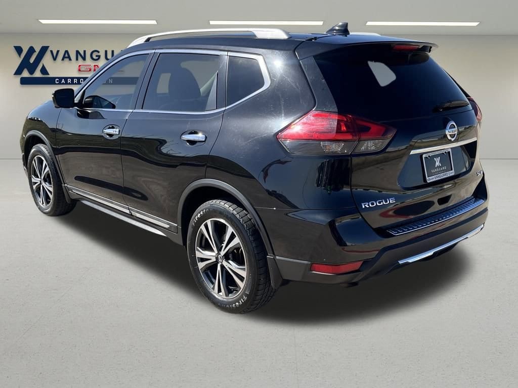 Used 2017 Nissan Rogue SL SUV