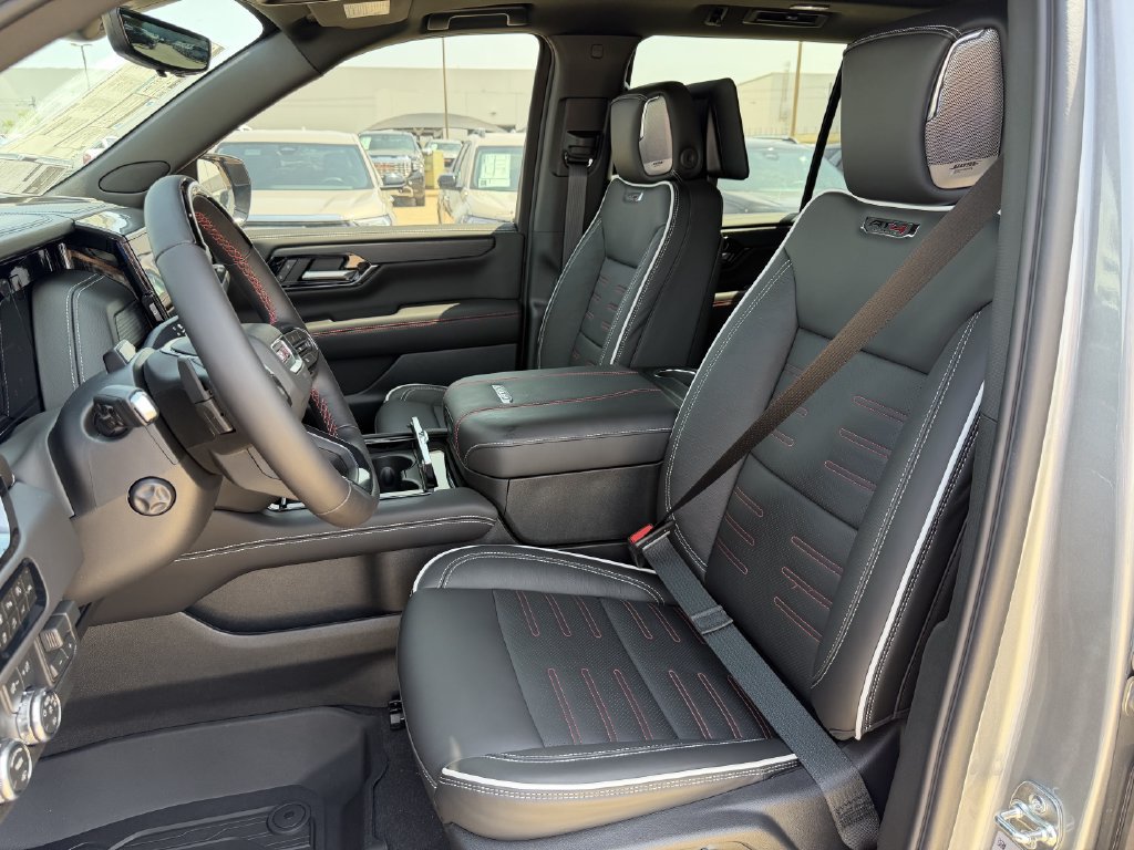 2026 GMC Yukon AT4 Ultimate - Photo 22