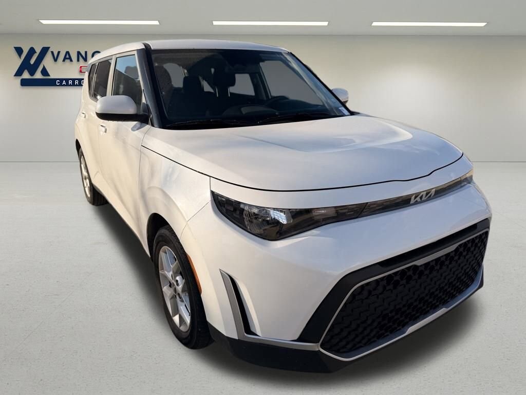 Used 2023 Kia Soul LX Crossover