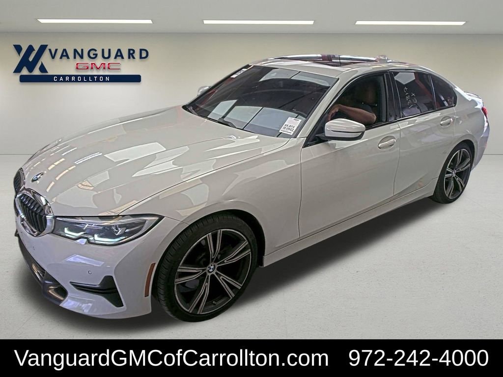 2022 BMW 3 Series 330i xDrive Sedan's photo