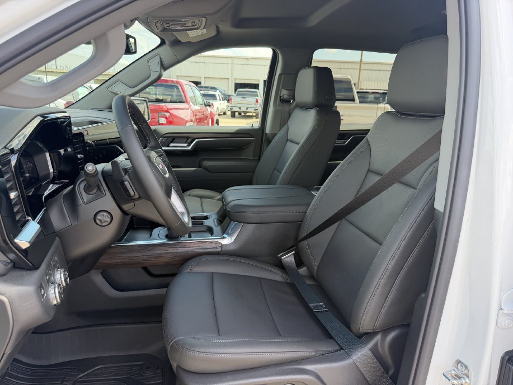 2026 GMC Sierra 1500 SLT - Photo 21