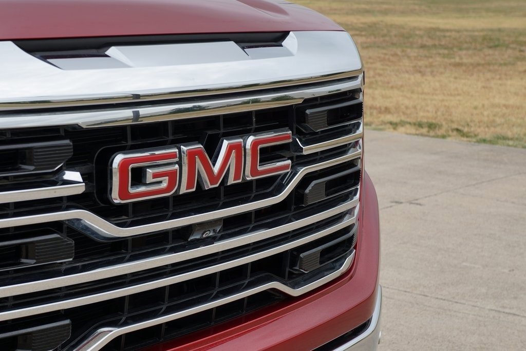 Used 2022 GMC Sierra 1500 SLT with VIN 1GTUUDEL2NZ556863 for sale in Carrollton, TX