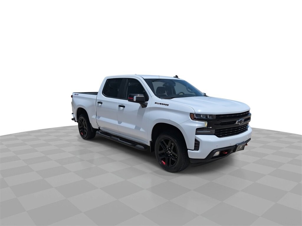 2022 Chevrolet Silverado 1500 RST photo 2