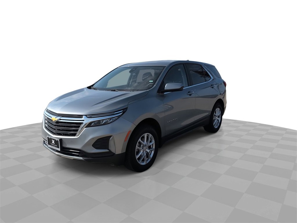 2024 Chevrolet Equinox LT photo 3