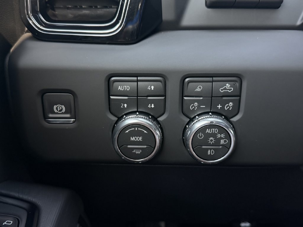 2026 GMC Sierra 2500HD AT4X - Photo 19