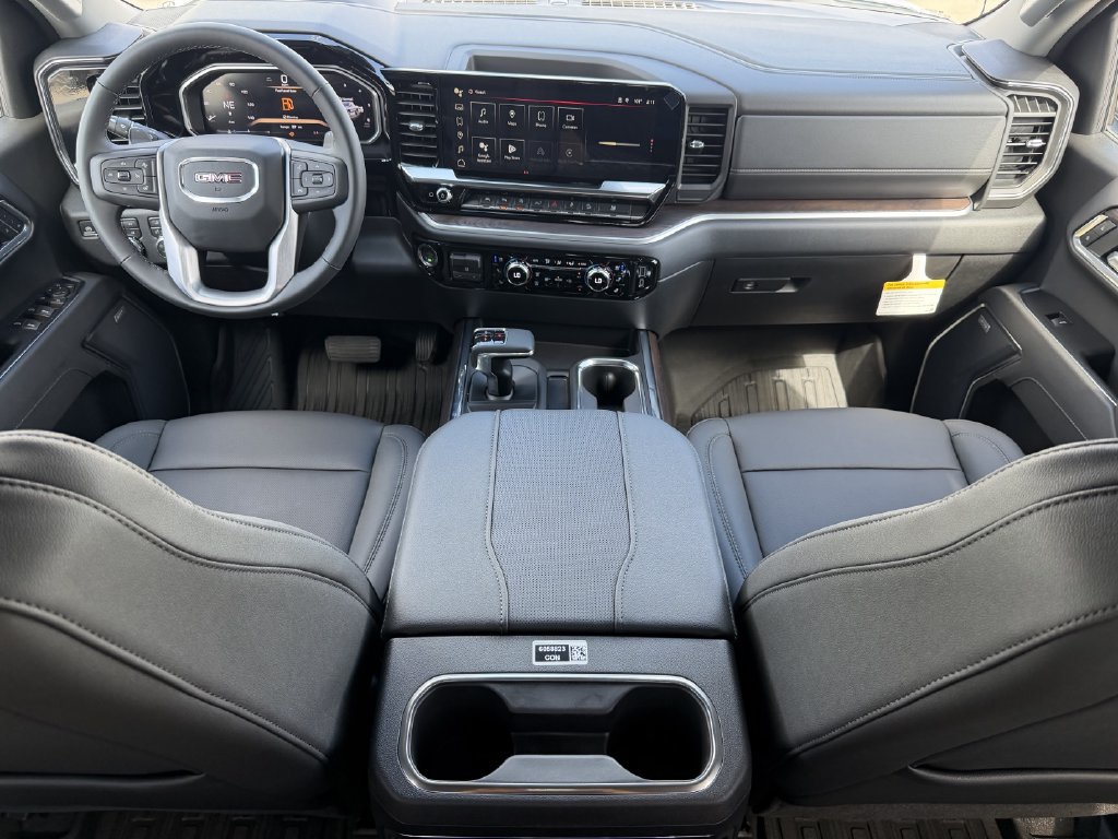 2026 GMC Sierra 1500 SLT - Photo 10