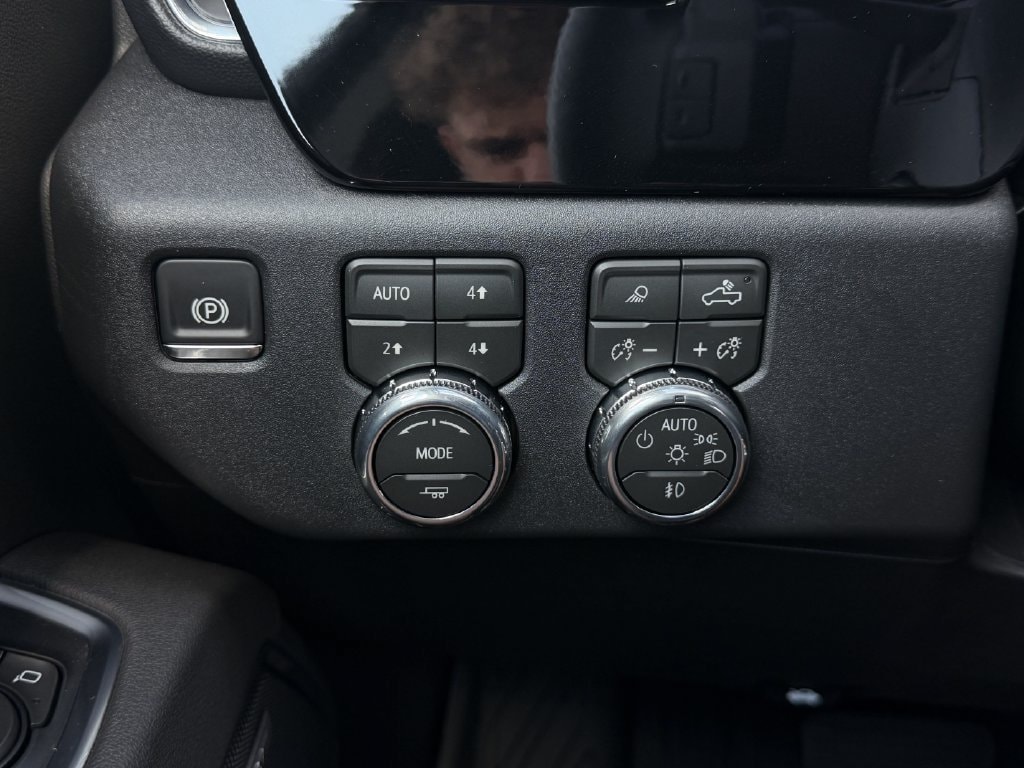 2026 GMC Sierra 1500 SLT - Photo 19