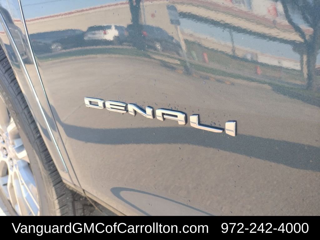 2026 GMC Acadia Denali - Photo 31