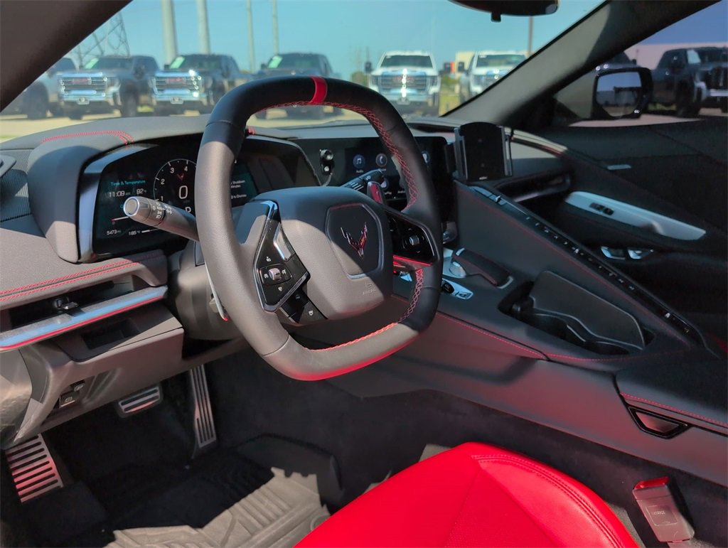 2023 Chevrolet Corvette Stingray 1LT photo 2