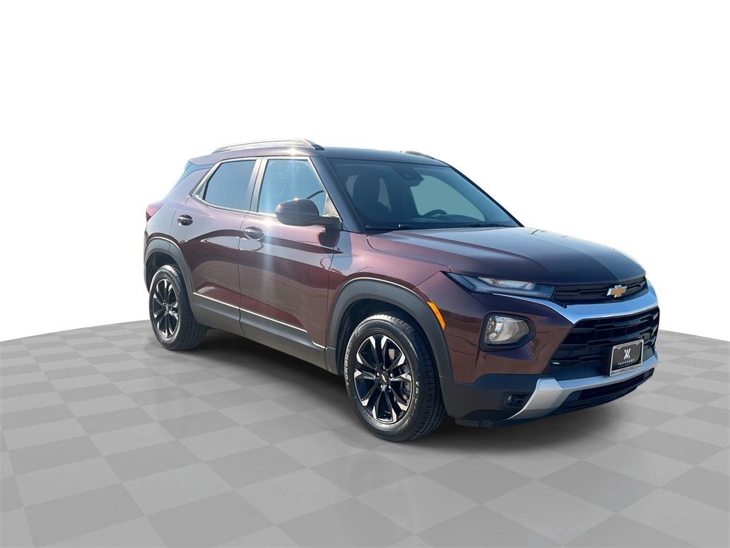 2023 Chevrolet Trailblazer LT photo 2