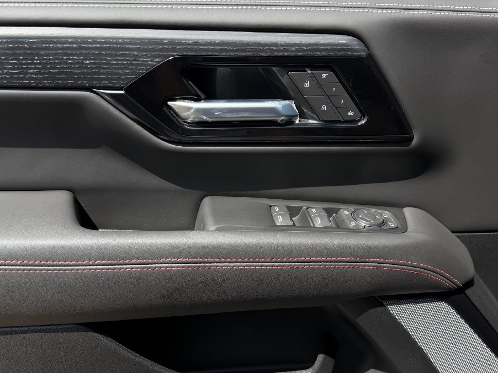 2026 GMC Yukon AT4 Ultimate - Photo 20