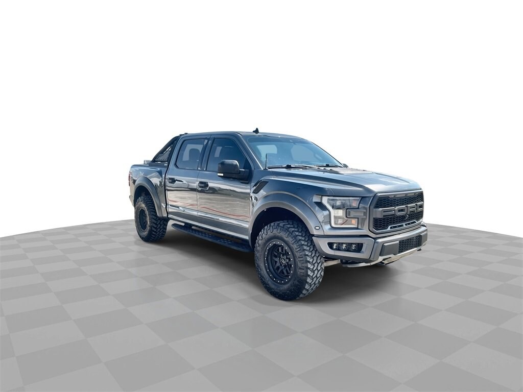 2020 Ford F-150 Raptor photo 2