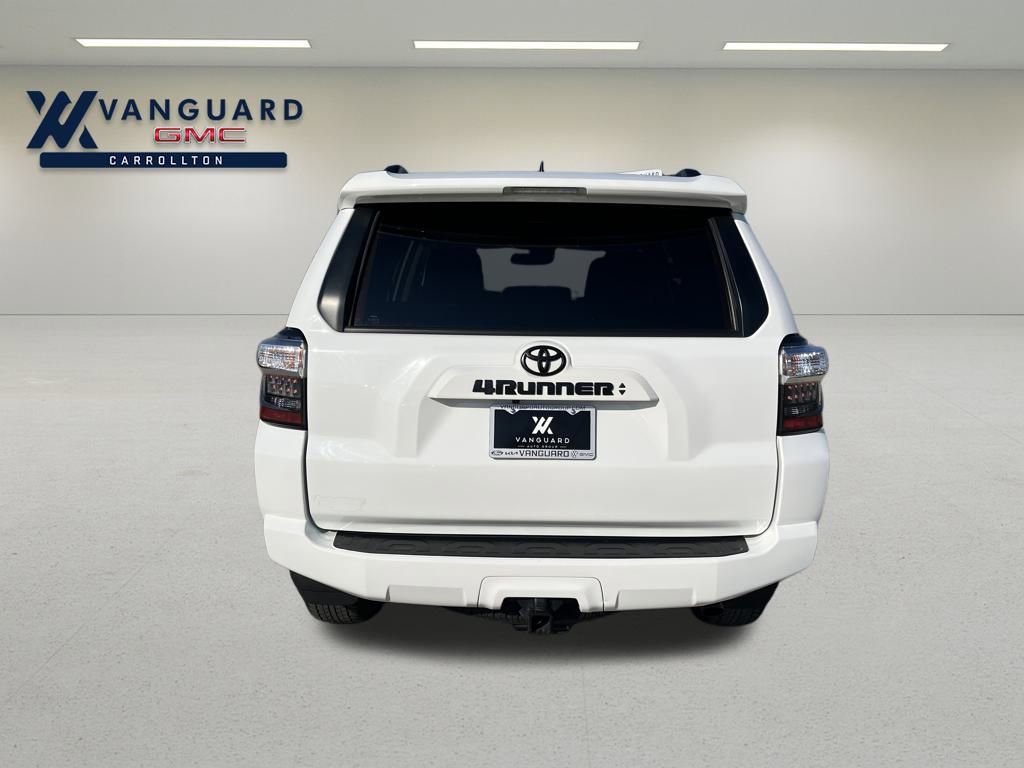 2023 Toyota 4Runner SR5 photo 4