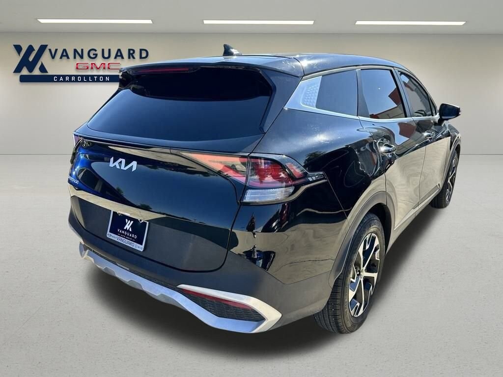 Used 2025 Kia Sportage EX SUV