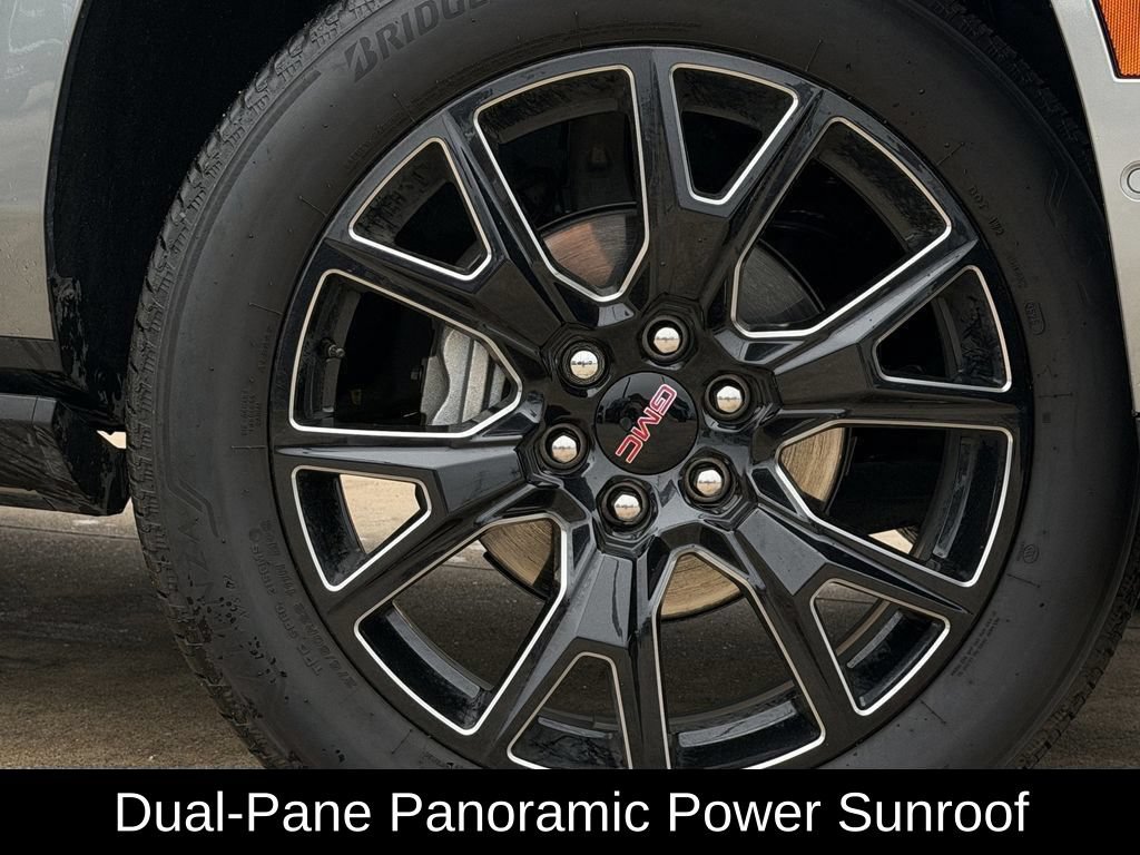 2026 GMC Yukon XL Denali - Photo 10