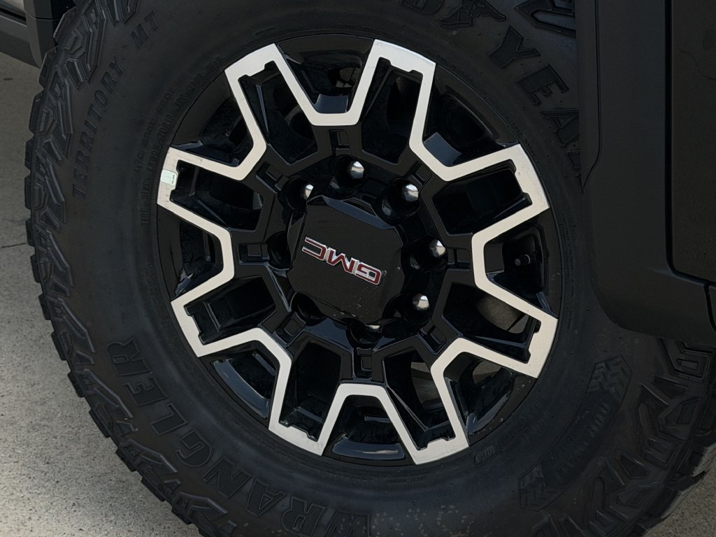2026 GMC Sierra 2500HD AT4X - Photo 9