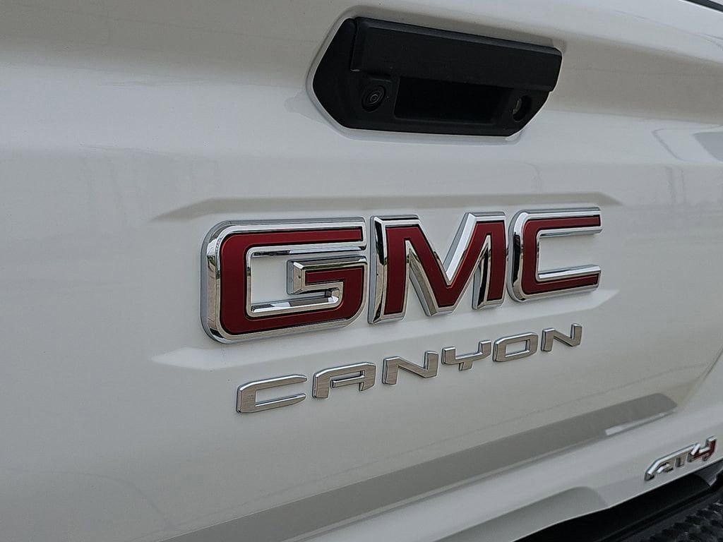 2025 GMC Canyon AT4 - Photo 46