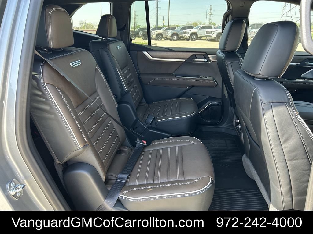 2026 GMC Acadia Denali Ultimate - Photo 25