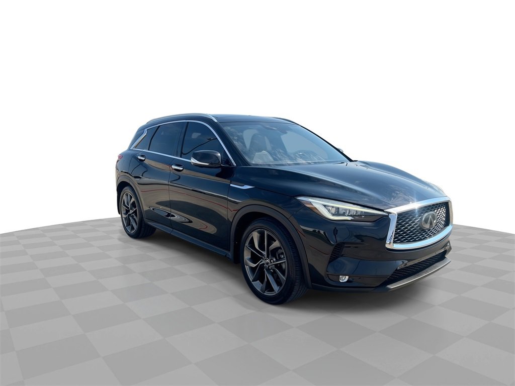 2019 Infiniti QX50 Essential photo 2