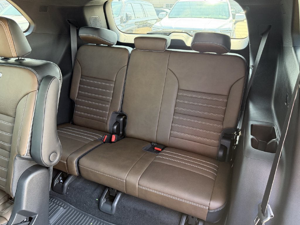 2027 GMC Acadia Denali Ultimate - Photo 26
