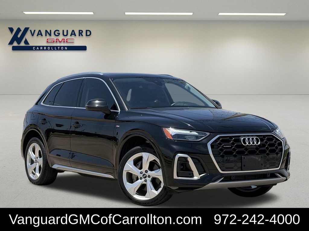 2022 Audi Q5 45 Premium Plus's photo