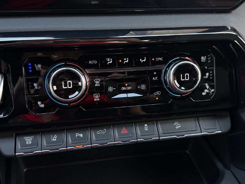 2026 GMC Sierra 2500HD AT4 - Photo 16