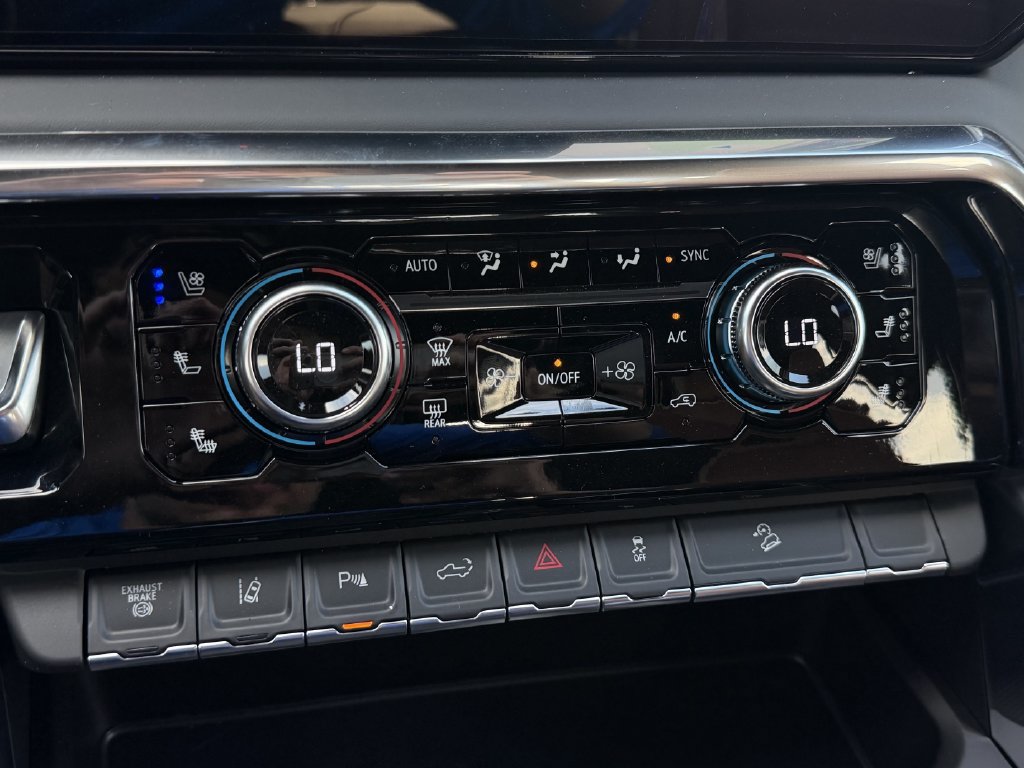2026 GMC Sierra 2500HD Denali Ultimate - Photo 16
