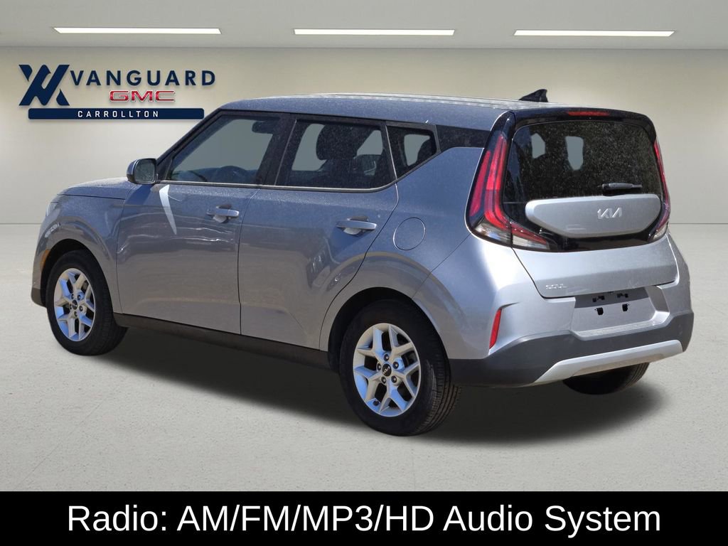 2023 Kia Soul LX - Photo 4