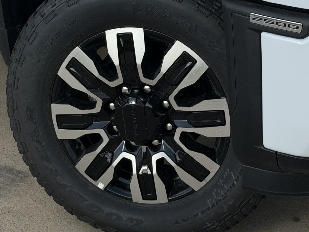 2026 GMC Sierra 2500HD Denali Ultimate - Photo 9