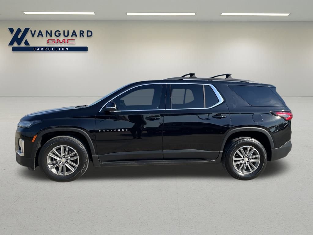 2023 Chevrolet Traverse photo 2