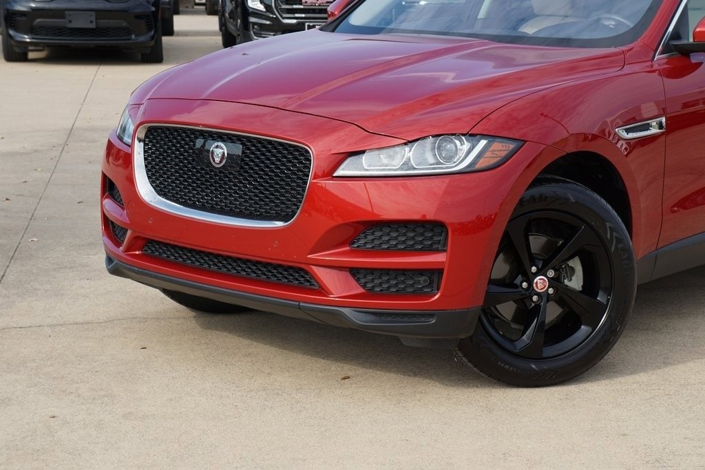 Used 2019 Jaguar F-Pace Premium with VIN SADCJ2FX0KA354807 for sale in Arlington, TX