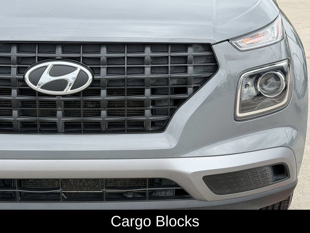Used 2021 Hyundai Venue SE SUV