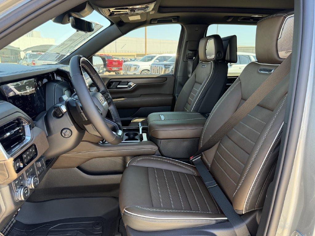 2027 GMC Yukon Denali Ultimate - Photo 23