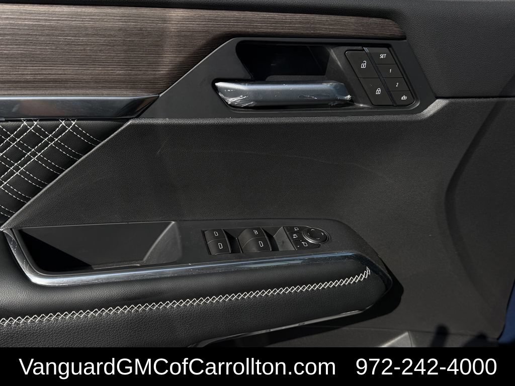 2026 GMC Acadia Denali - Photo 22