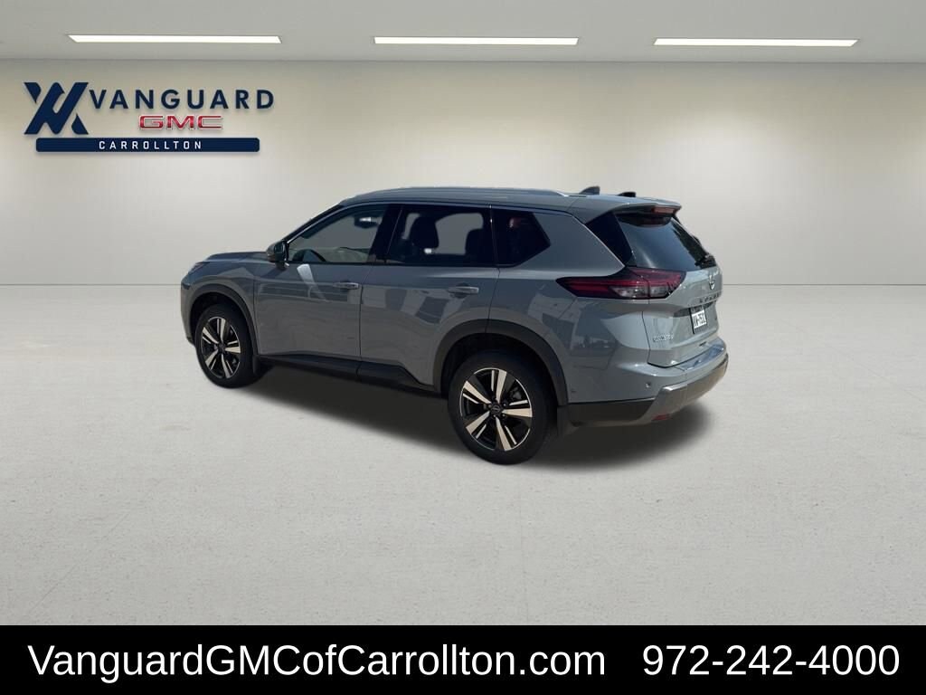 Used 2024 Nissan Rogue SL FWD SUV