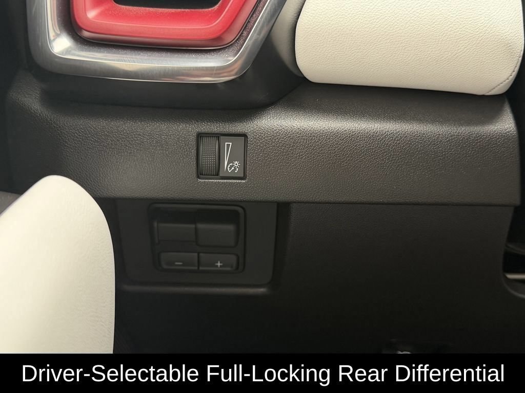 2026 GMC Canyon AT4X - Photo 23