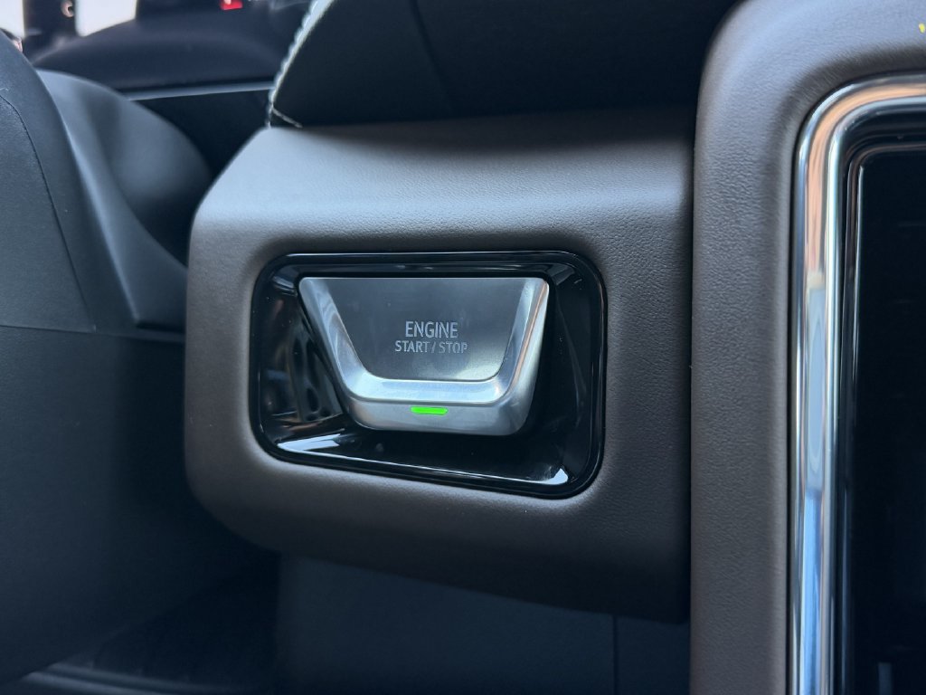 2027 GMC Yukon Denali Ultimate - Photo 19