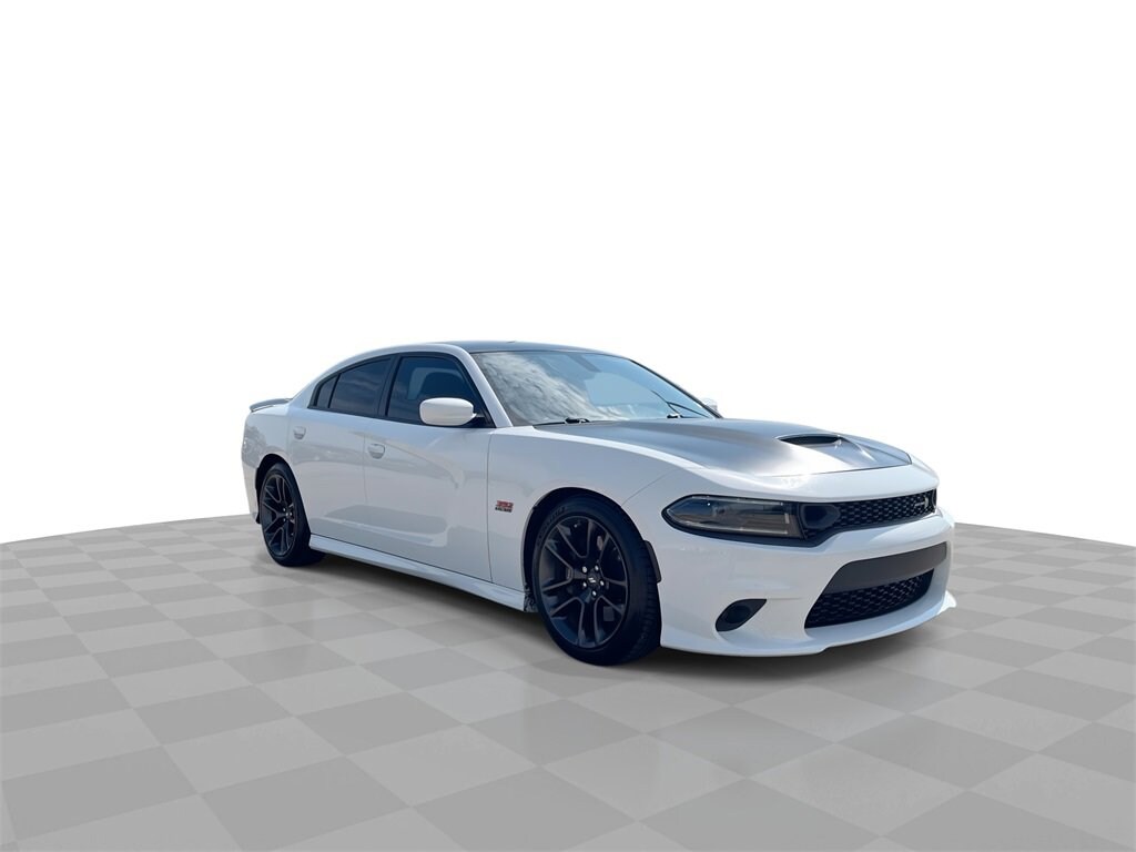 2022 Dodge Charger Scat Pack photo 2