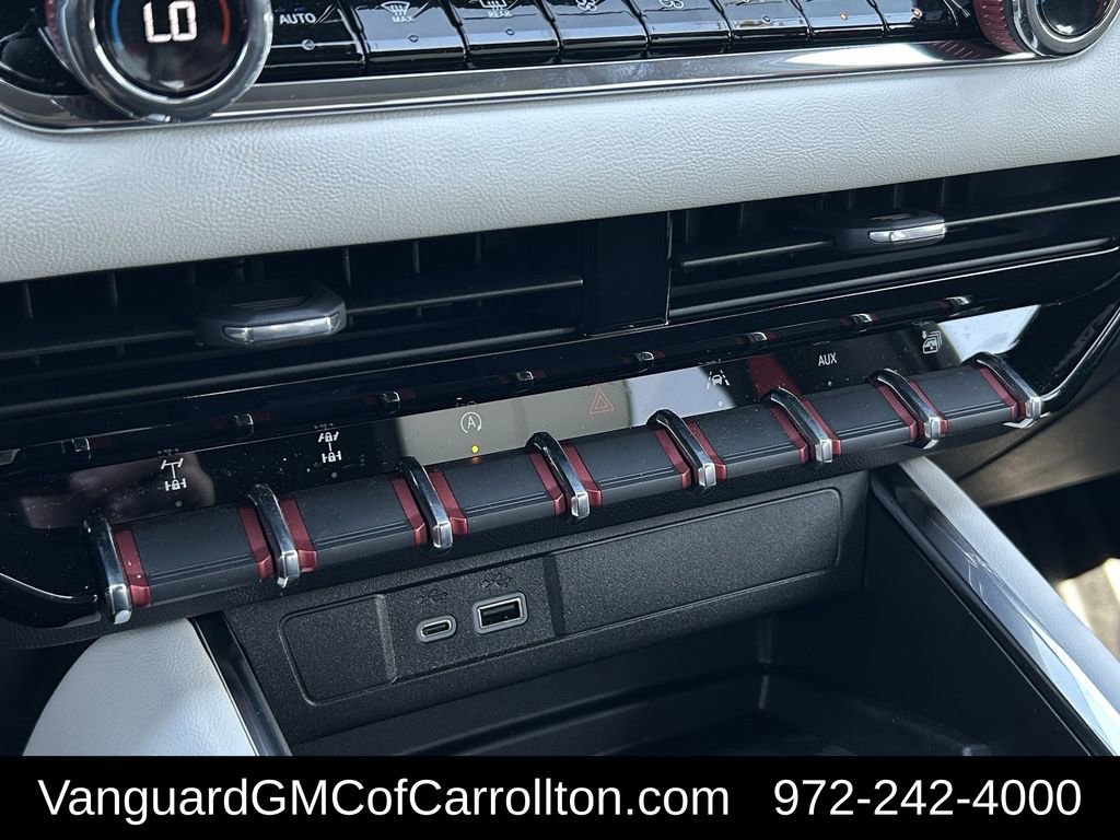 2026 GMC Canyon AT4X - Photo 17