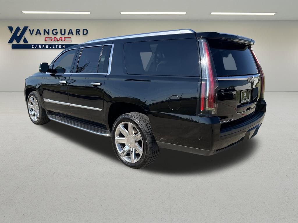2020 Cadillac Escalade ESV Luxury photo 2