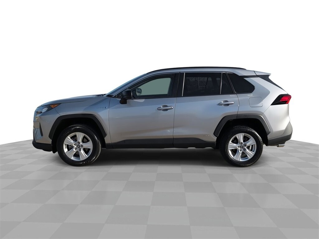2020 Toyota RAV4 Hybrid LE photo 4