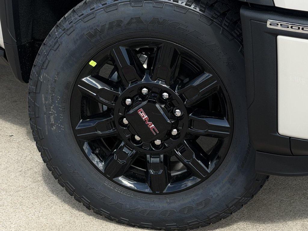 2026 GMC Sierra 2500HD AT4 - Photo 9